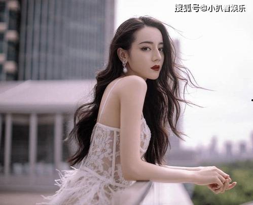 迪丽热巴娱乐吃瓜君是谁,揭秘明星幕后趣闻