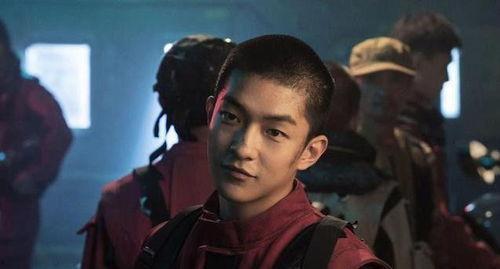 娱乐圈吃瓜屈楚萧,娱乐圈吃瓜风云中的焦点人物