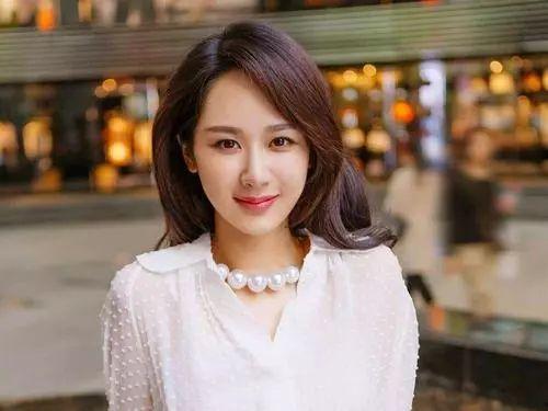 吃瓜新娱乐刘诗诗,瓜田里的优雅女神